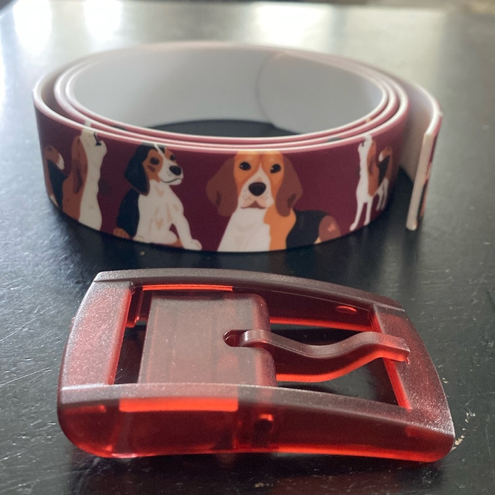 NIB C4 Beagle Print Belt